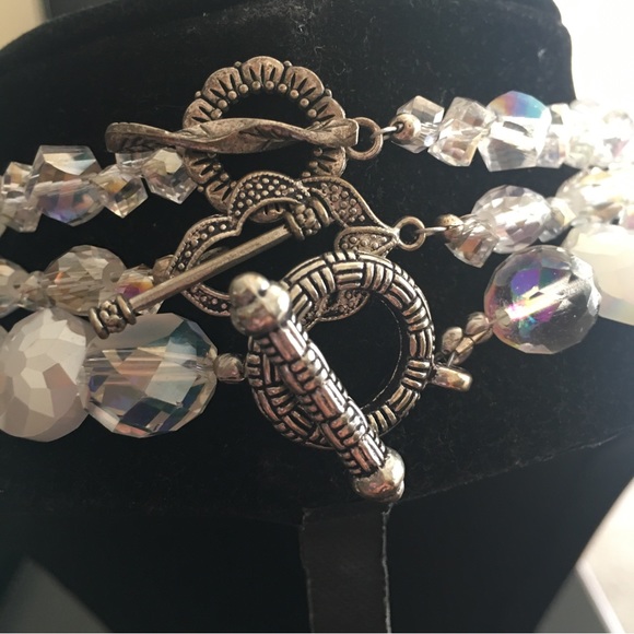 3 Crystal & Glass Necklaces With Earrings - Picture 2 of 16